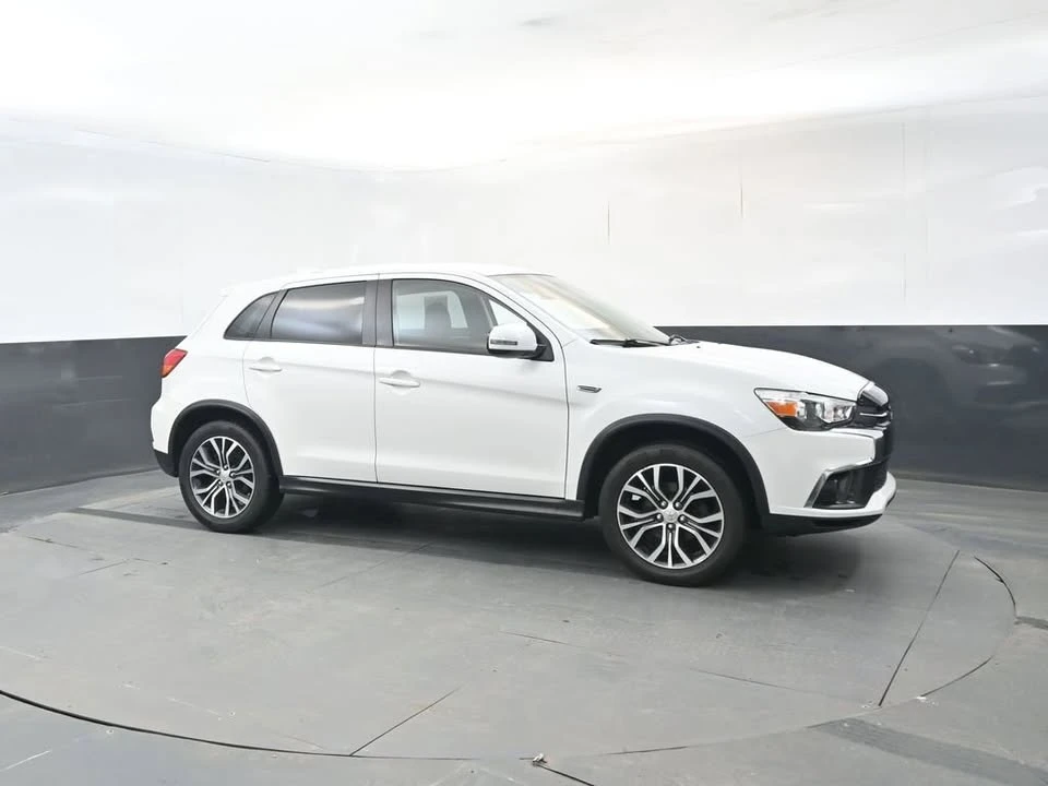 2019 Mitsubishi Outlander - Image 7 of 18