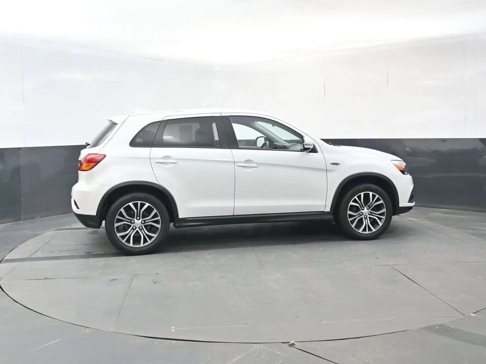 2019 Mitsubishi Outlander - Image 6 of 18