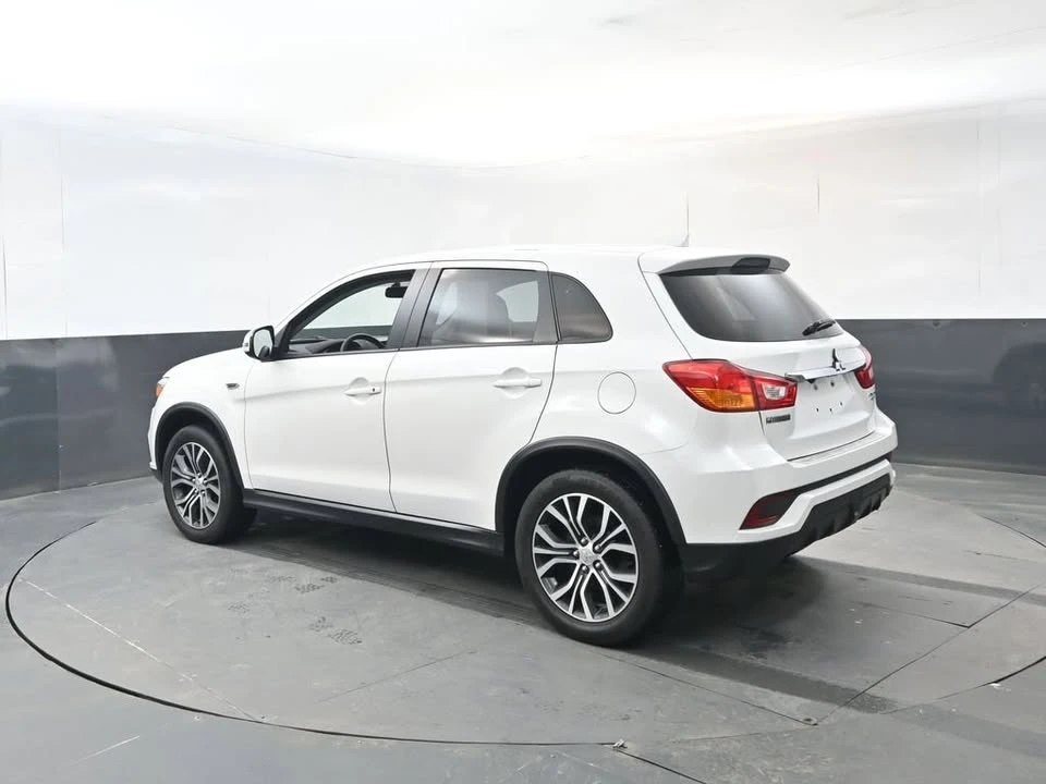 2019 Mitsubishi Outlander - Image 3 of 18