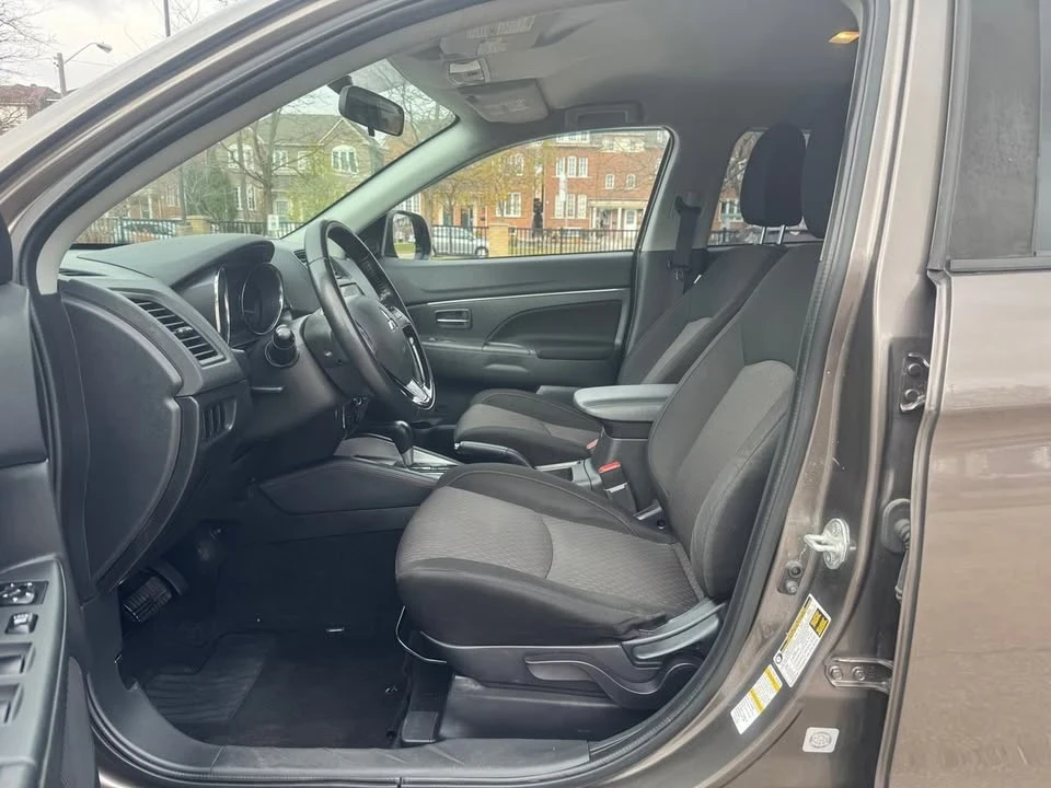 2019 Mitsubishi RVR - Image 10 of 20
