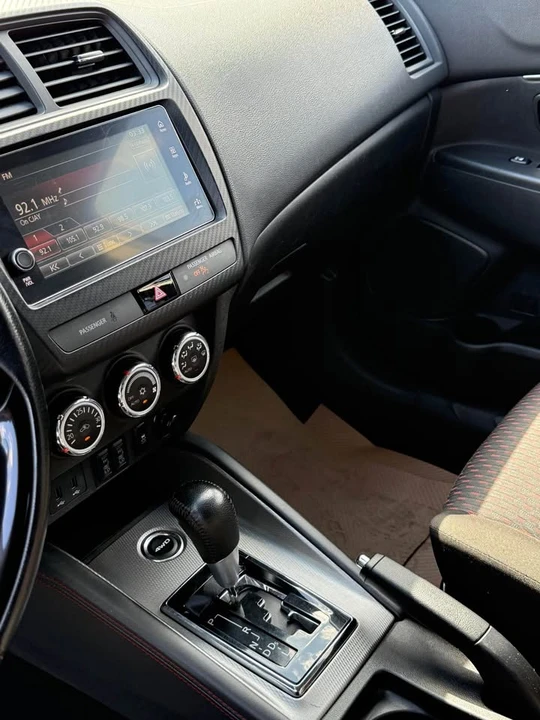 2019 Mitsubishi RVR - Image 10 of 10