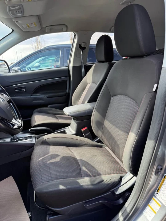 2019 Mitsubishi RVR - Image 5 of 10