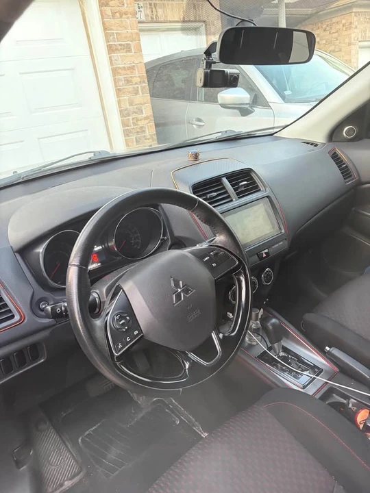 2019 Mitsubishi RVR - Image 4 of 4