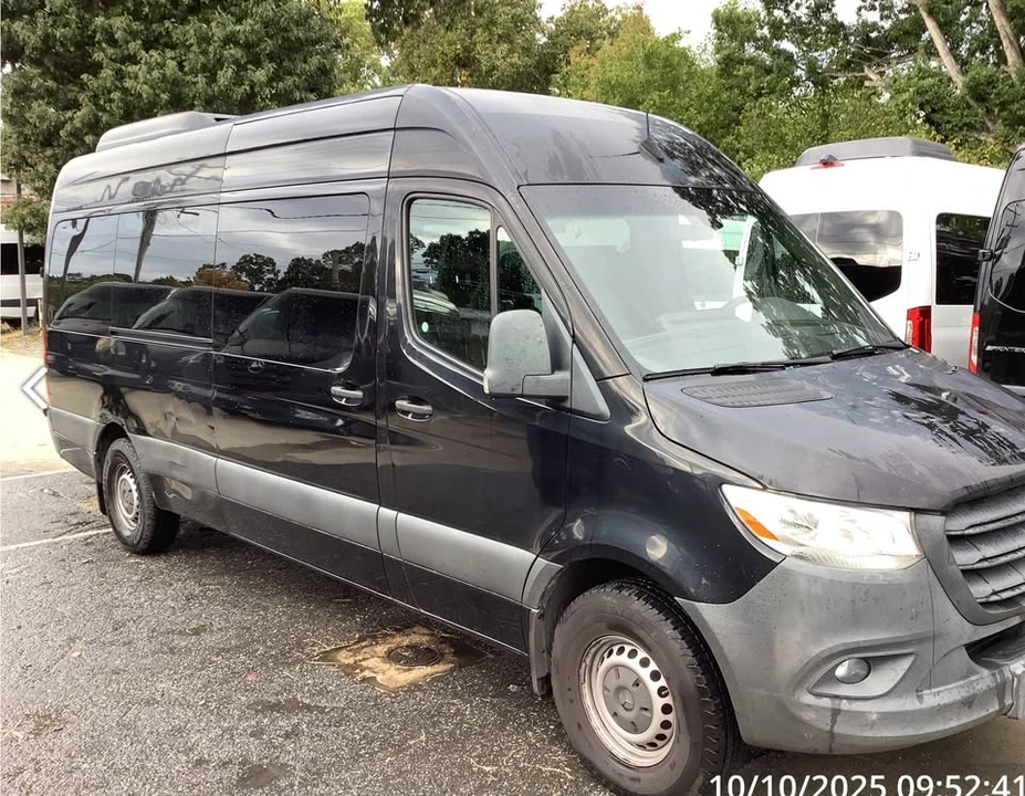 2019 Mercedes-Benz VS30 Sprinter - Image 2 of 8