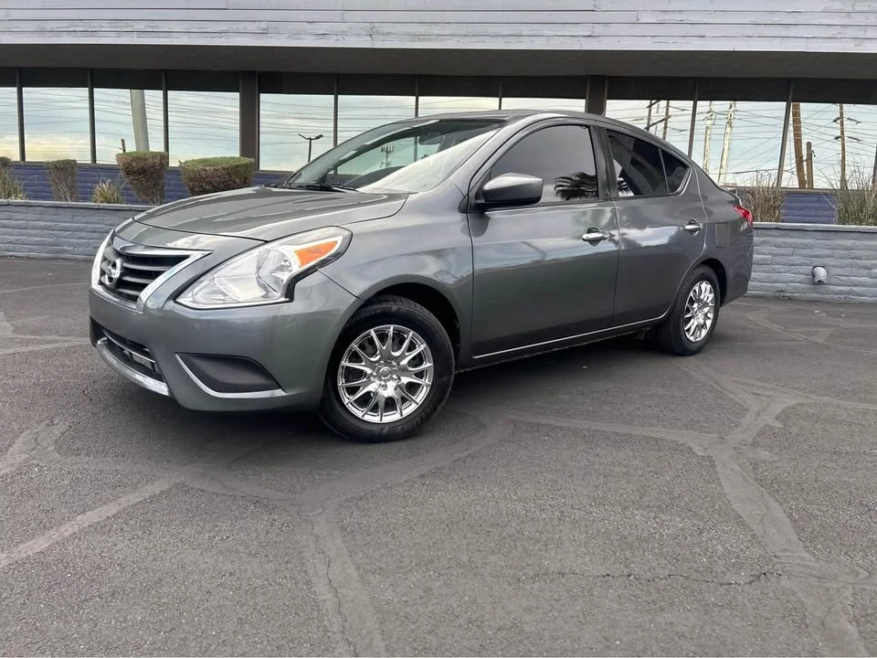 2019 Nissan Versa - Image 2 of 10
