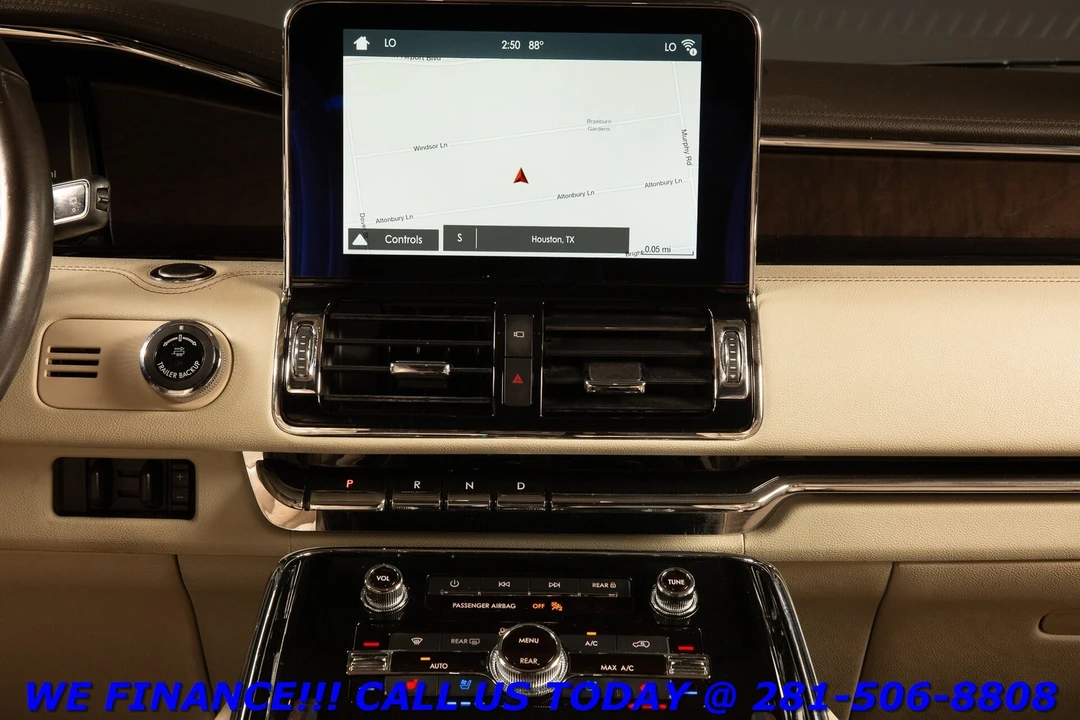 2019 Lincoln Navigator 4th Gen - Image 17 of 21