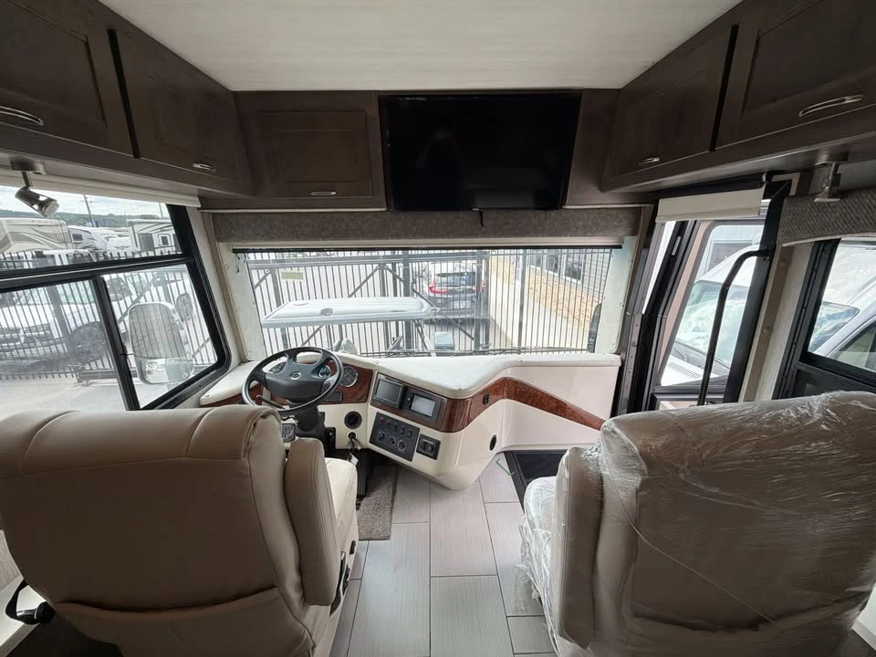 2019 Bentley - Image 8 of 20