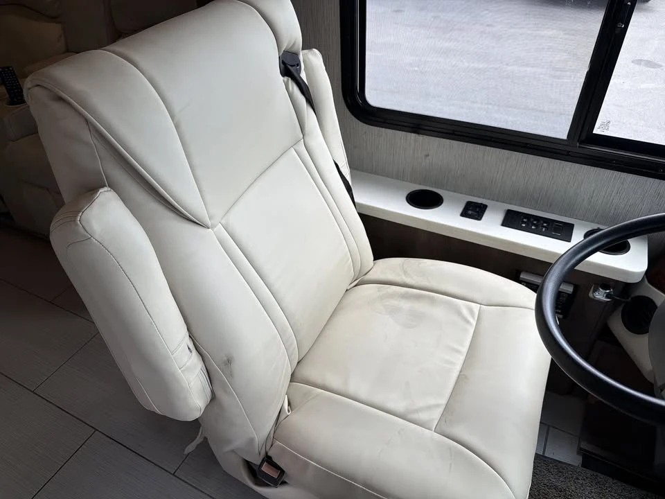 2019 Bentley - Image 10 of 20