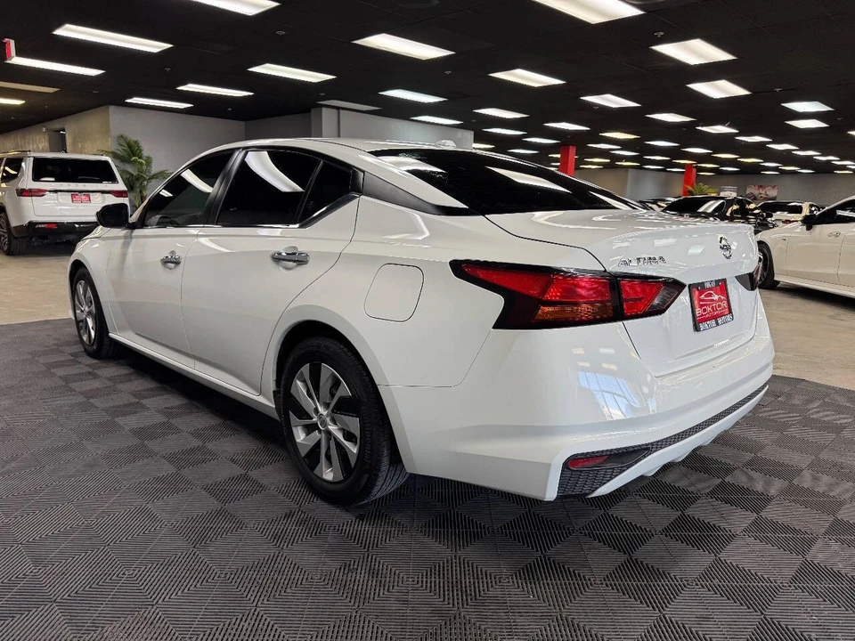2019 Nissan Altima 6th Gen - Image 9 of 12