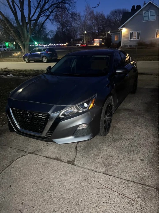 2019 Nissan Altima 6th Gen - Image 2 of 7