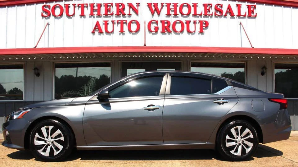 2019 Nissan Altima 6th Gen - Image 2 of 17