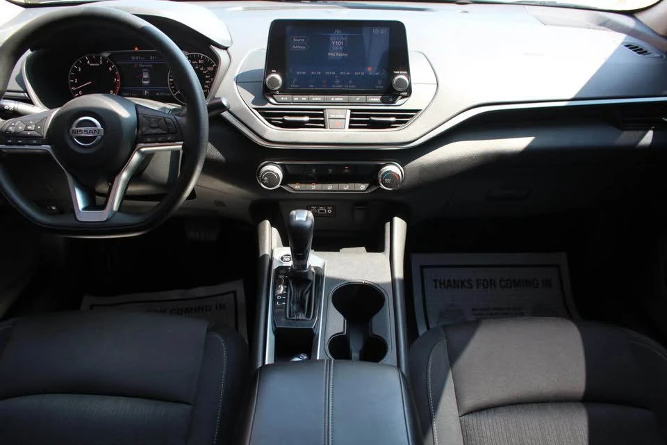 2019 Nissan Altima 6th Gen - Image 9 of 17