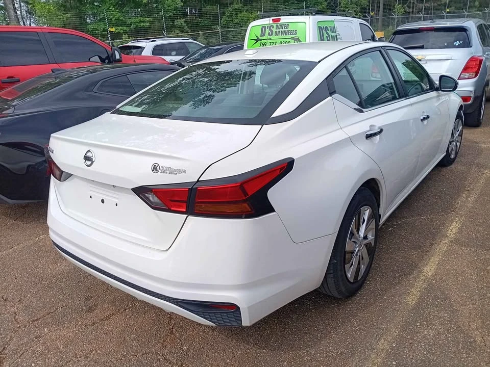 2019 Nissan Altima 6th Gen - Image 10 of 10
