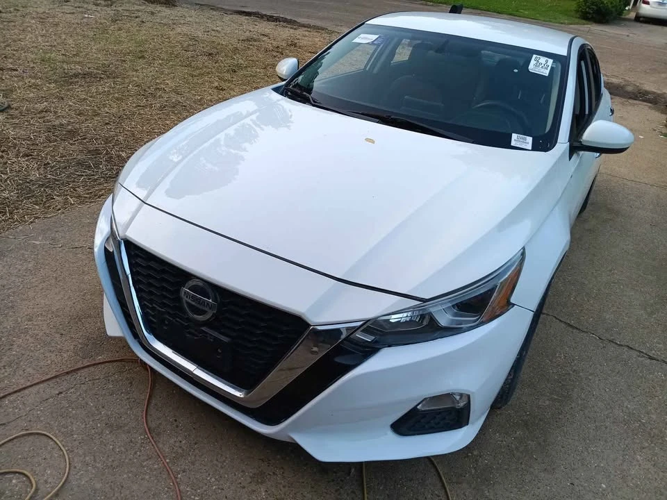2019 Nissan Altima 6th Gen - Image 2 of 10