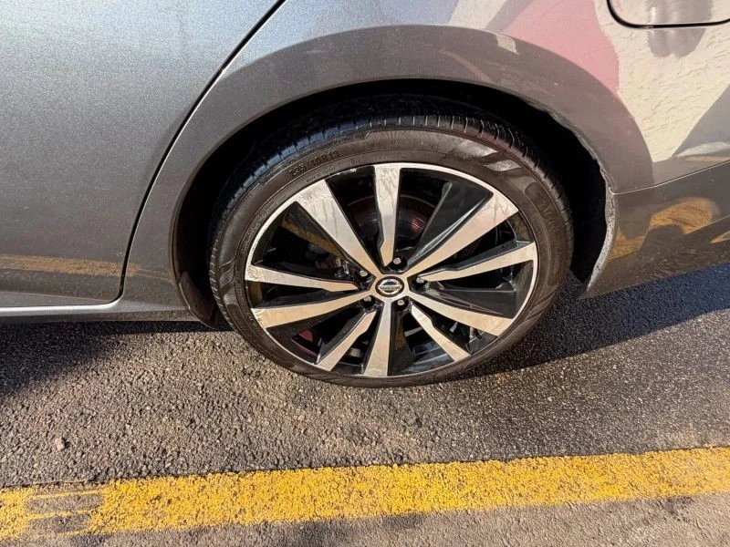 2019 Nissan Altima 6th Gen - Image 9 of 12