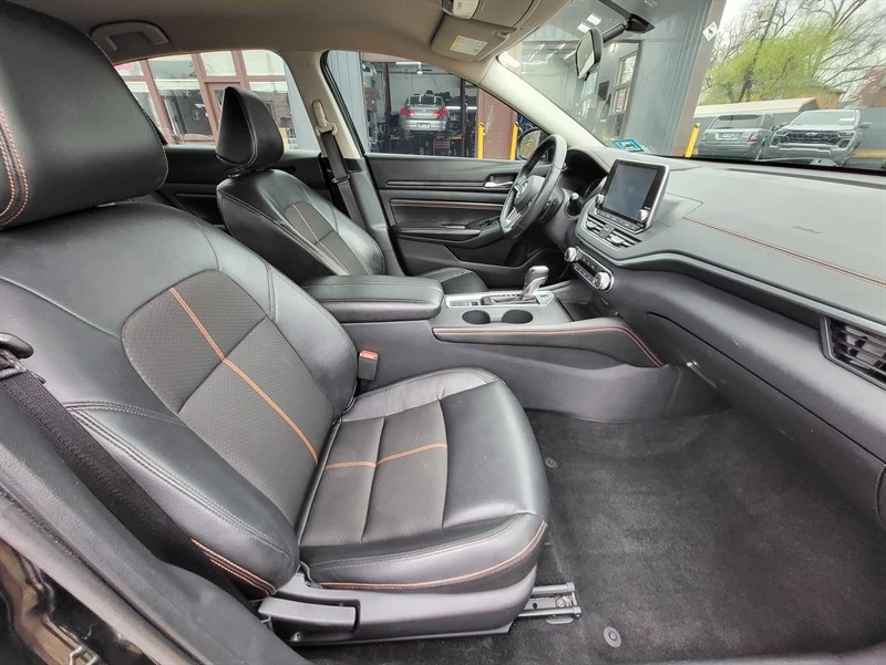 2019 Nissan Altima 6th Gen - Image 9 of 19