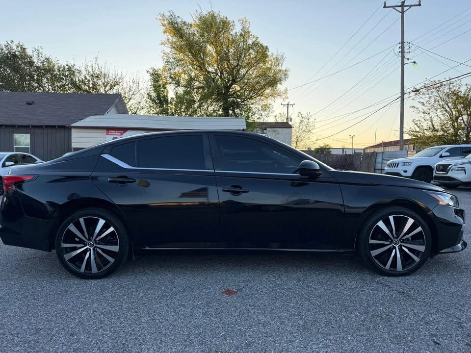 2019 Nissan Altima 6th Gen - Image 4 of 10