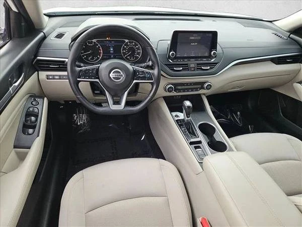 2019 Nissan Altima 6th Gen - Image 17 of 21