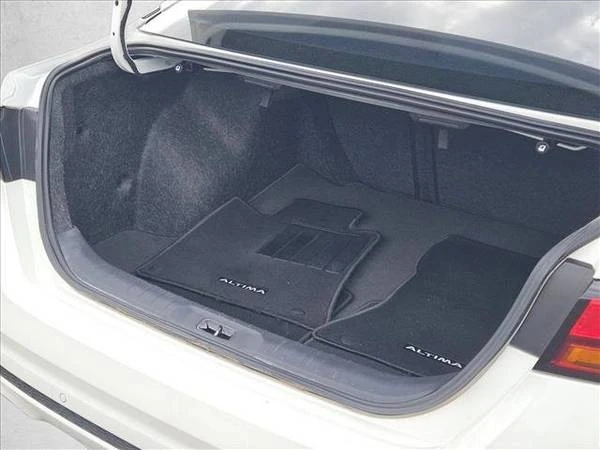 2019 Nissan Altima 6th Gen - Image 6 of 21