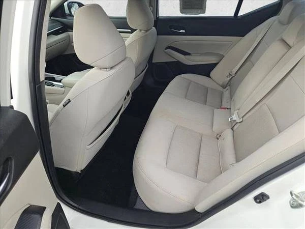 2019 Nissan Altima 6th Gen - Image 19 of 21