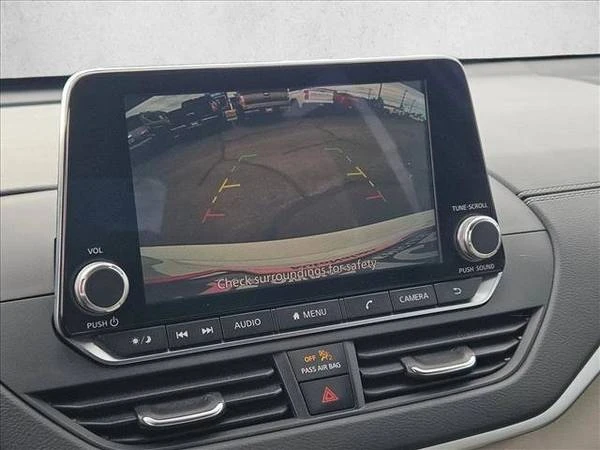 2019 Nissan Altima 6th Gen - Image 14 of 21