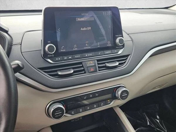 2019 Nissan Altima 6th Gen - Image 13 of 21