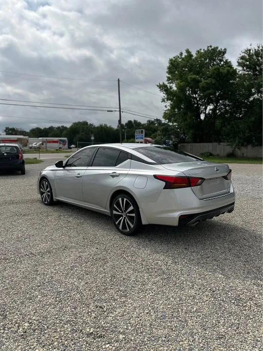 2019 Nissan Altima 6th Gen - Image 3 of 15