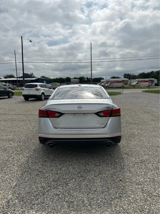 2019 Nissan Altima 6th Gen - Image 4 of 15