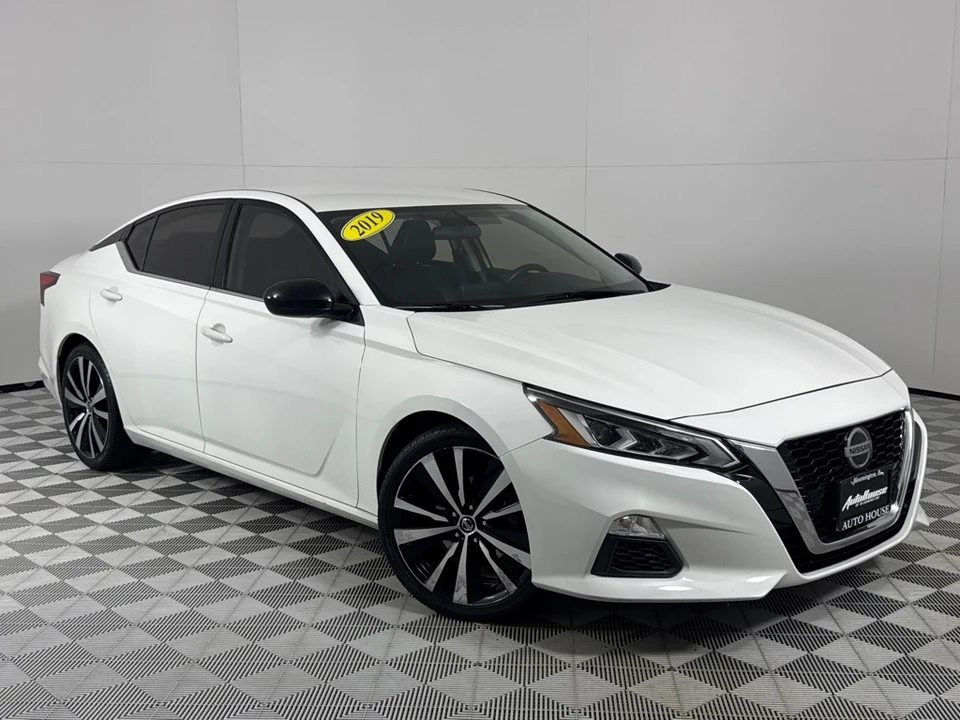 2019 Nissan Altima 6th Gen - Image 2 of 12