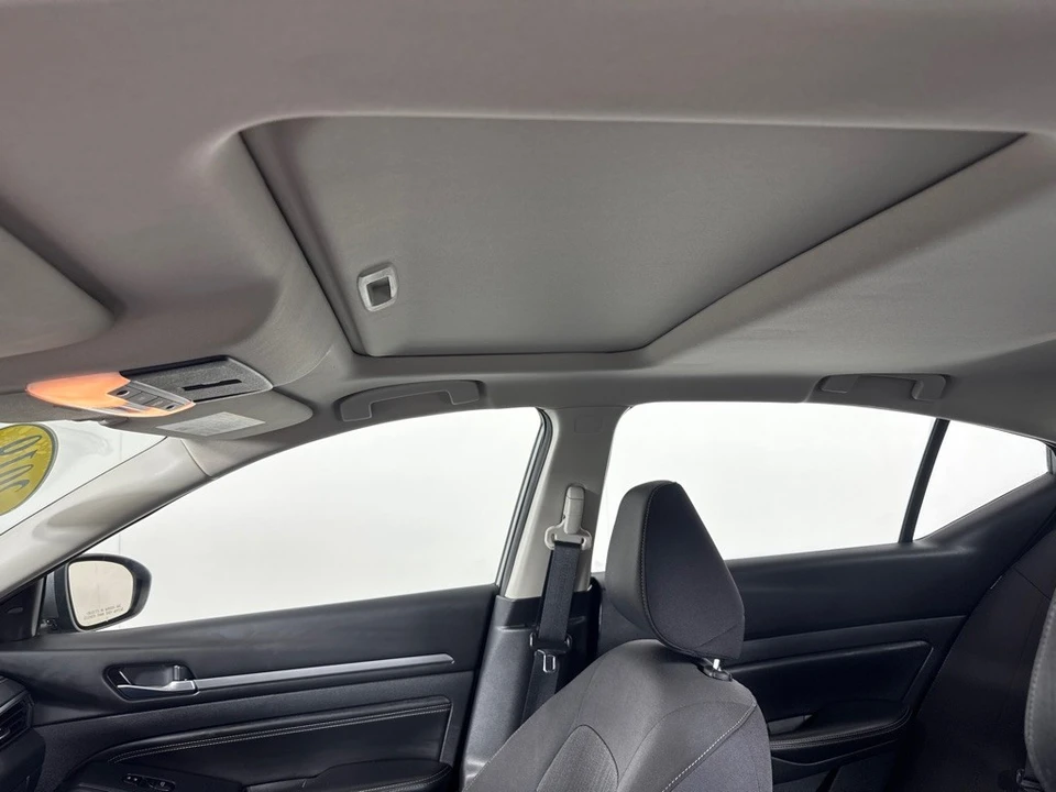 2019 Nissan Altima 6th Gen - Image 15 of 21