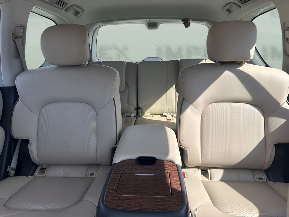 2019 Nissan Armada - Image 12 of 21