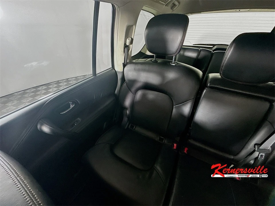 2019 Nissan Armada - Image 12 of 21