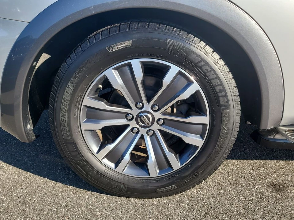 2019 Nissan Armada - Image 5 of 12