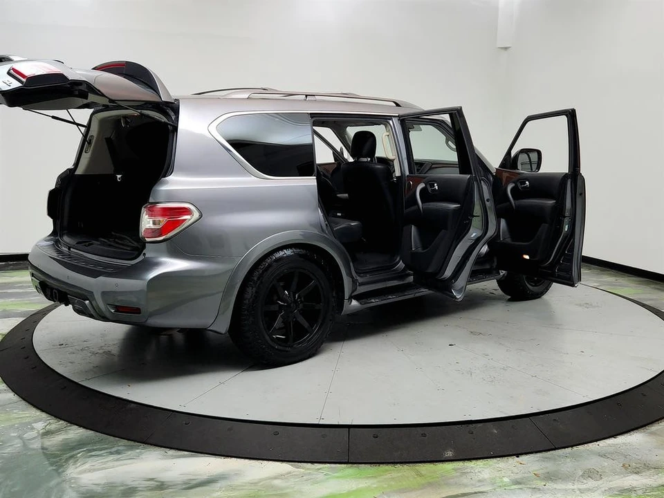 2019 Nissan Armada - Image 11 of 12