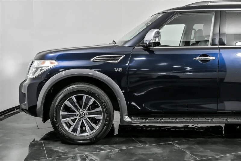 2019 Nissan Armada - Image 6 of 21