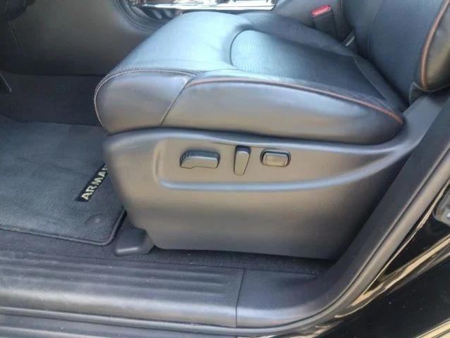 2019 Nissan Armada - Image 19 of 21
