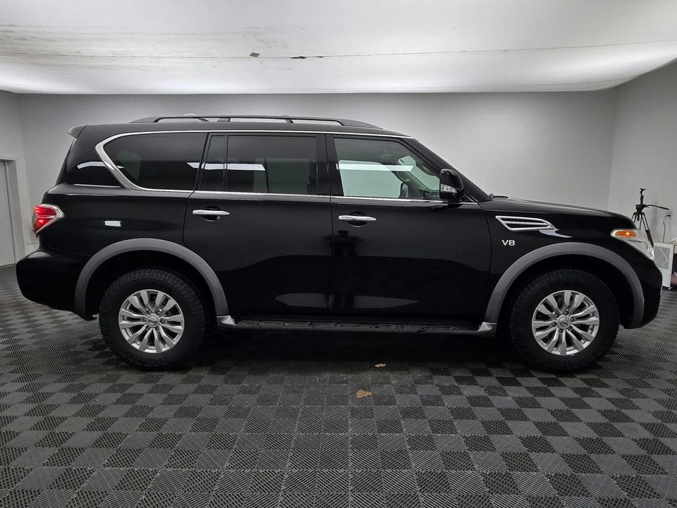 2019 Nissan Armada - Image 8 of 12