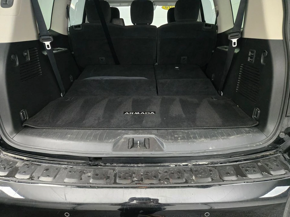 2019 Nissan Armada - Image 11 of 12