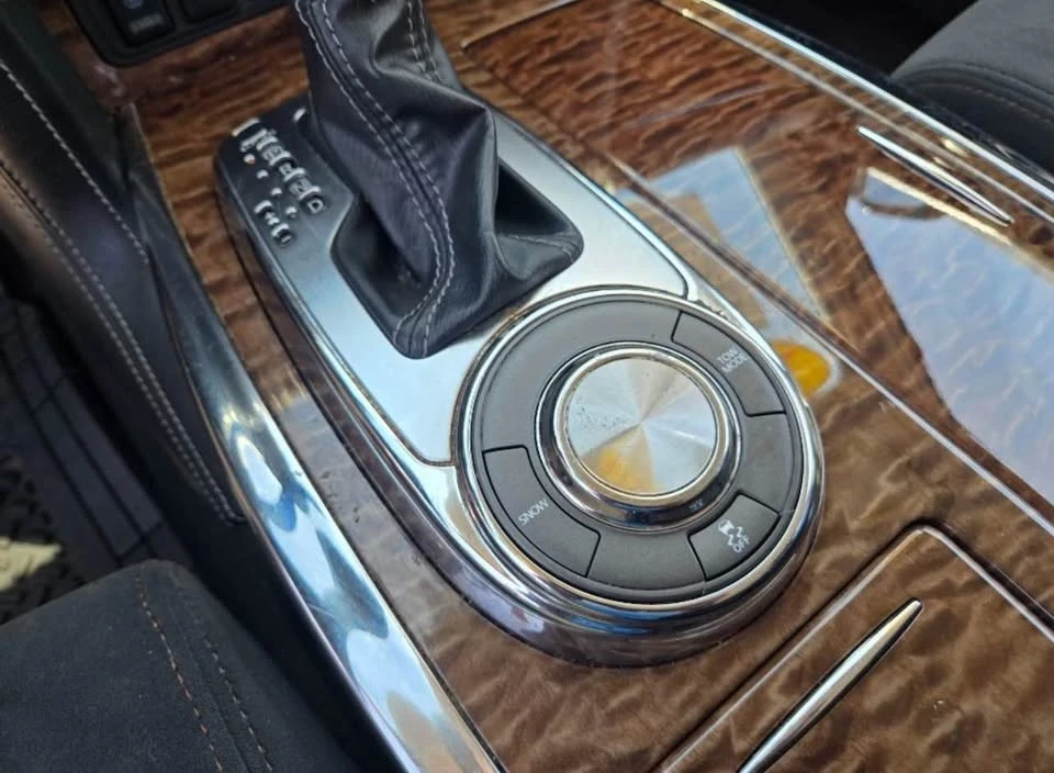 2019 Nissan Armada - Image 14 of 14
