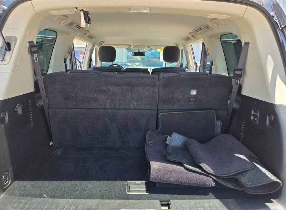 2019 Nissan Armada - Image 10 of 14