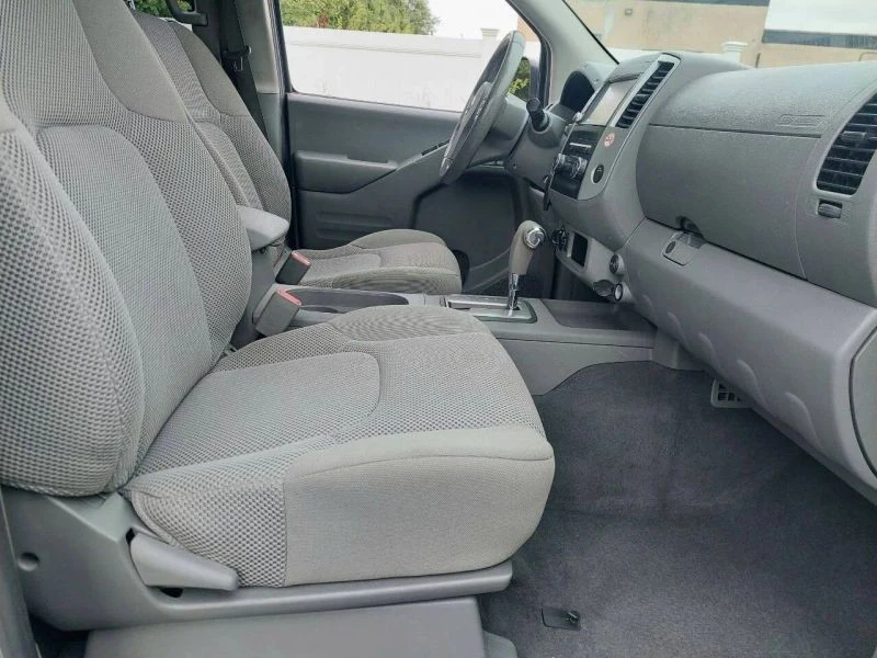 2019 Nissan Frontier 3rd Gen - Image 5 of 12