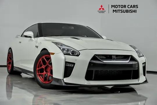 2019 Nissan GT-R Premium