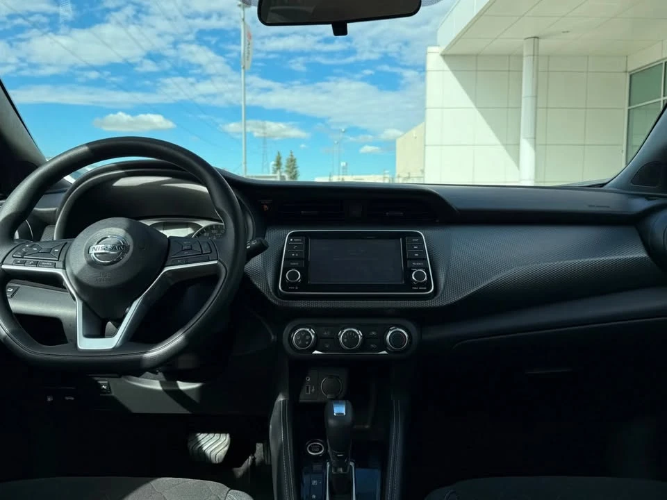 2019 Nissan Kicks - Image 9 of 14