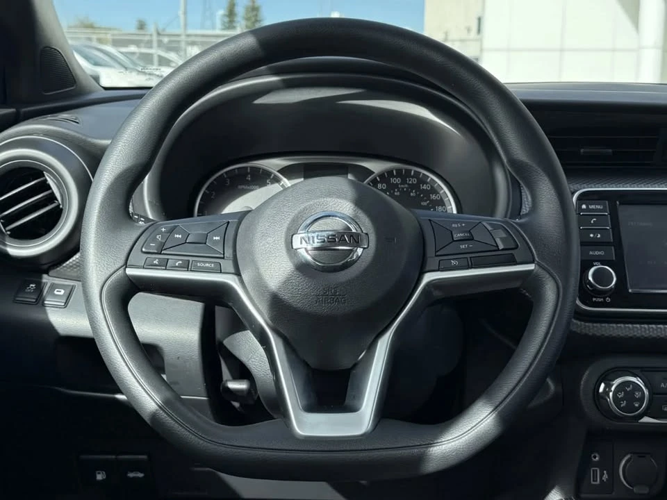2019 Nissan Kicks - Image 8 of 14