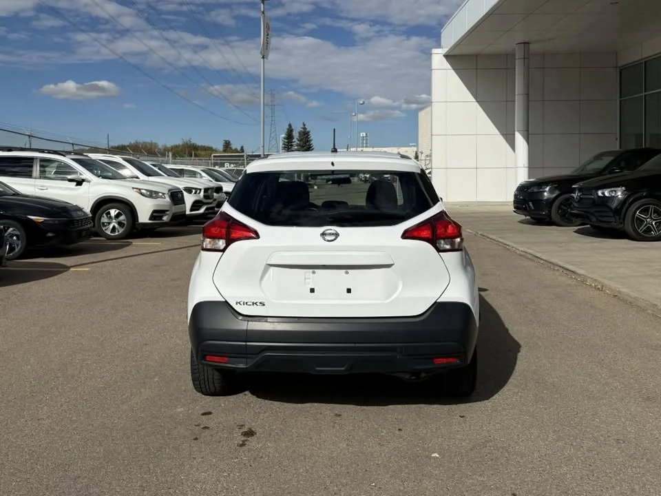 2019 Nissan Kicks - Image 5 of 14