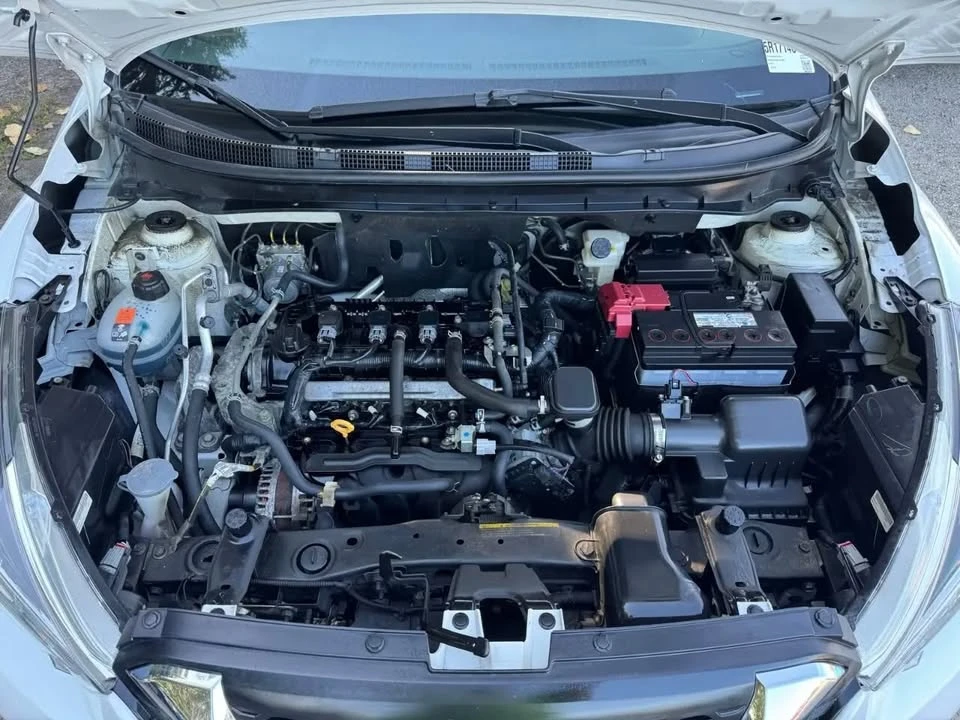 2019 Nissan Kicks - Image 10 of 17