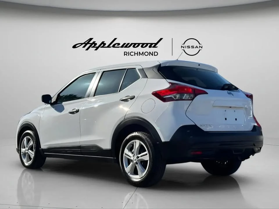 2019 Nissan Kicks - Image 5 of 17