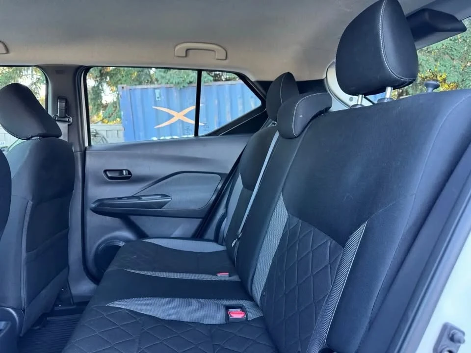 2019 Nissan Kicks - Image 12 of 17