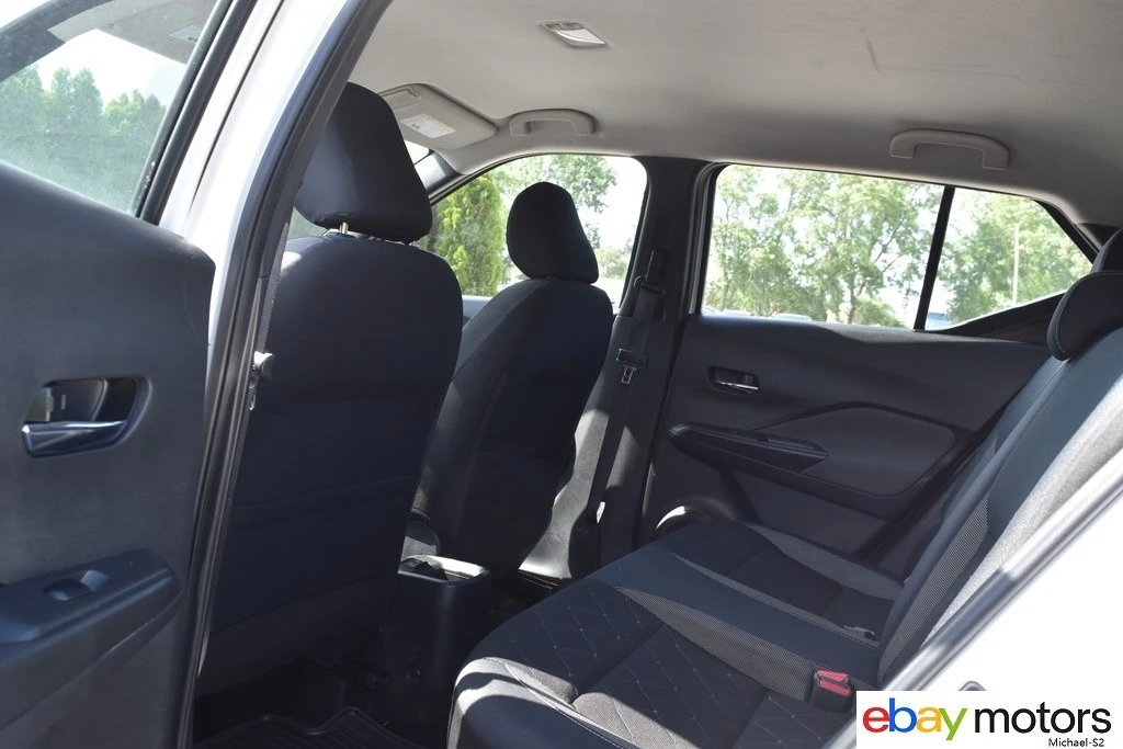 2019 Nissan Kicks - Image 13 of 24