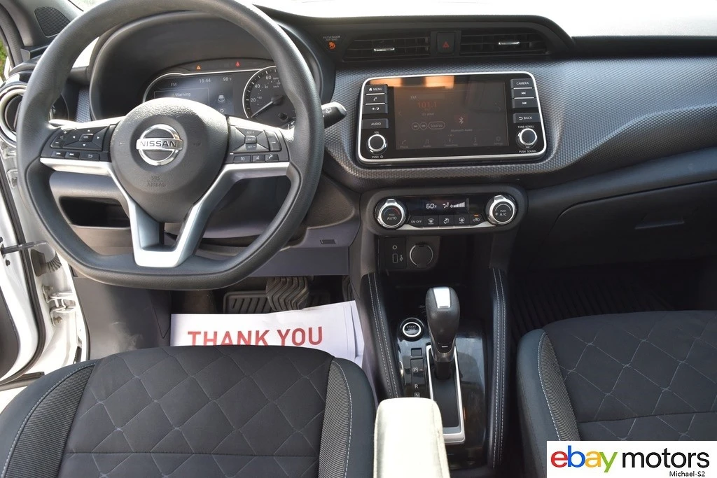 2019 Nissan Kicks - Image 14 of 24